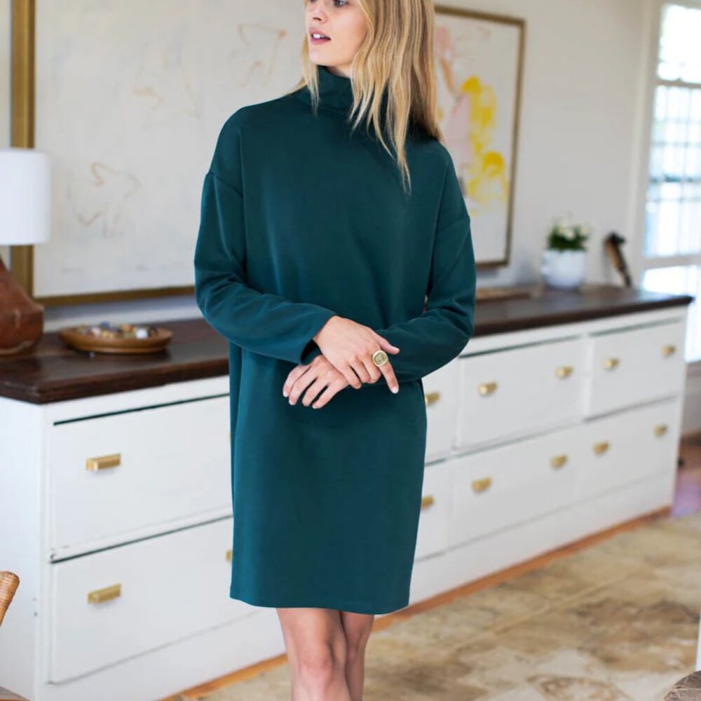 NWOT Emerson Fry Edie Mockneck Long Sleeve Shift dress Emerald Green Size Medium
